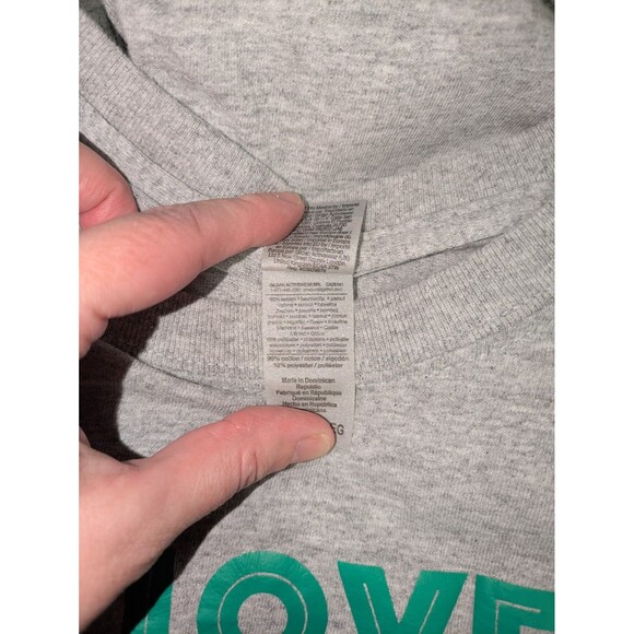 Men's XL Tshirt I Love When My Fiancee Let's Me Go Fishing Short Sleeve Funny - Picture 5 of 5